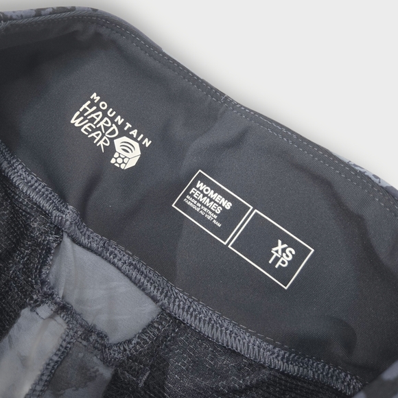 Mountain Hardwear Women's Dynama/2 Short Size X Small Short blue Camo MSRP $60 - Picture 4 of 8